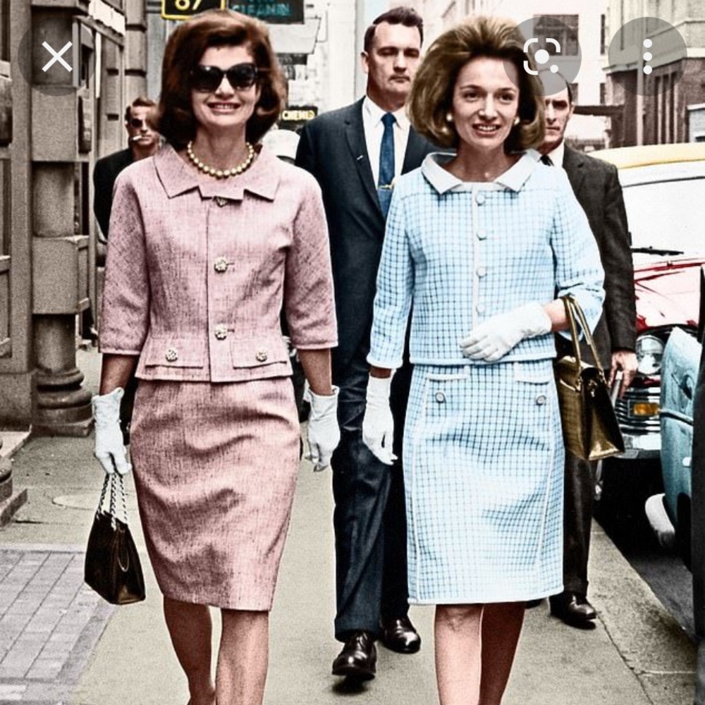 Elegant Halloween costume Jackie Kennedy Onassis (u+pearls gloves &pillbox hat)